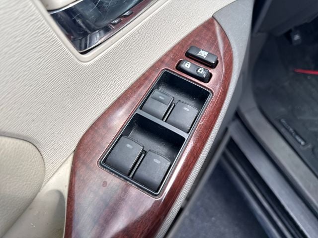 2012 Toyota Sienna XLE 7 Passenger
