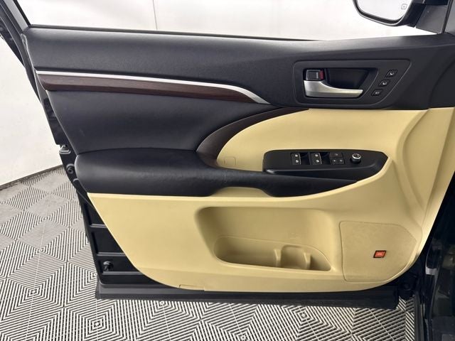 2016 Toyota Highlander Limited