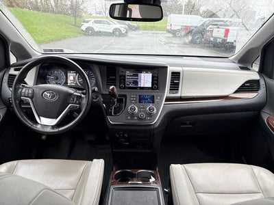 2019 Toyota Sienna Limited Premium 7 Passenger