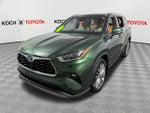 2023 Toyota Highlander Hybrid Platinum