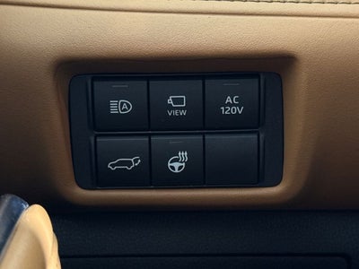 2023 Toyota Highlander Hybrid Platinum
