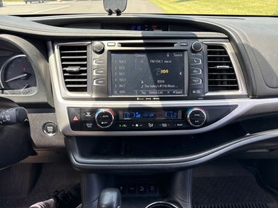 2019 Toyota Highlander SE