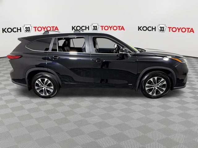 2023 Toyota Highlander Hybrid XLE