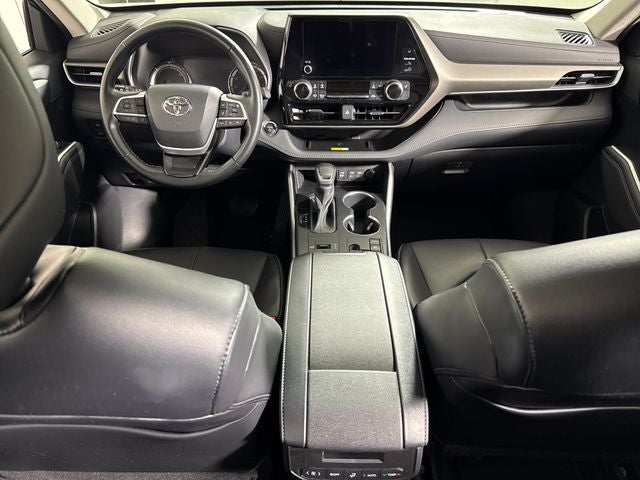 2023 Toyota Highlander Hybrid XLE