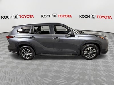 2023 Toyota Highlander Hybrid XLE