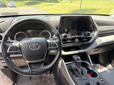 2023 Toyota Highlander XLE
