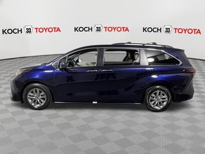 2022 Toyota Sienna XLE 7 Passenger