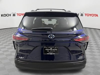 2022 Toyota Sienna XLE 7 Passenger