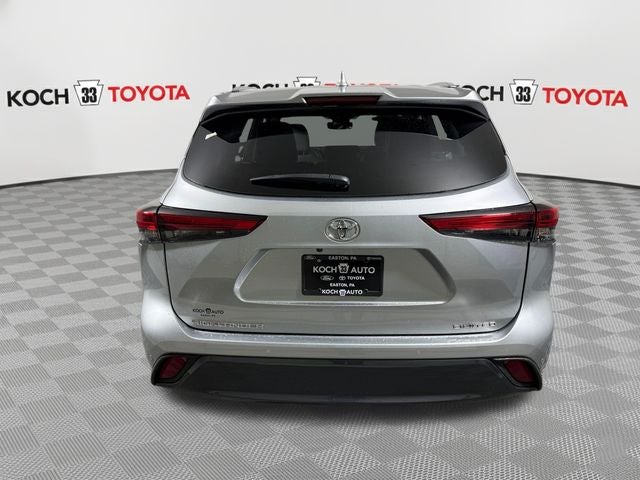 2022 Toyota Highlander Limited