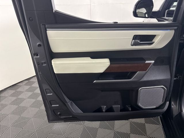 2023 Toyota Tundra Hybrid Capstone