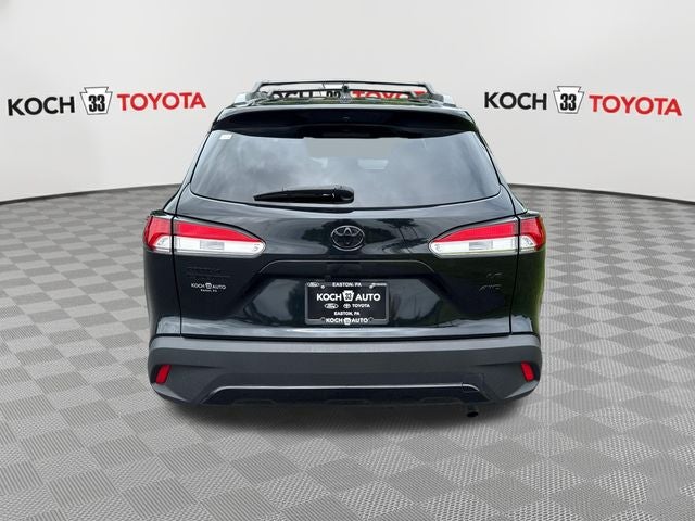 2024 Toyota Corolla Cross LE