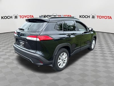 2024 Toyota Corolla Cross LE