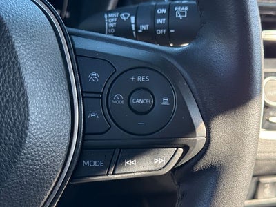 2023 Toyota Corolla Cross XLE