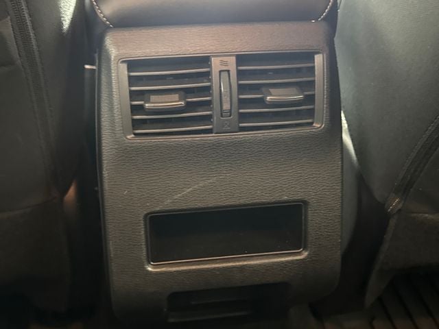 2024 Mitsubishi Outlander ES