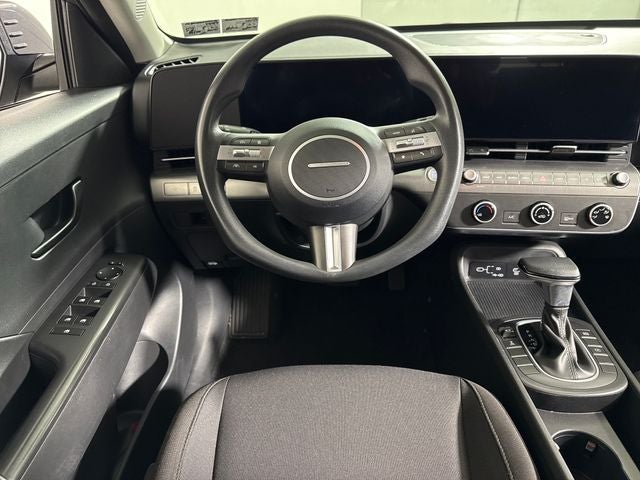 2025 Hyundai Kona SE