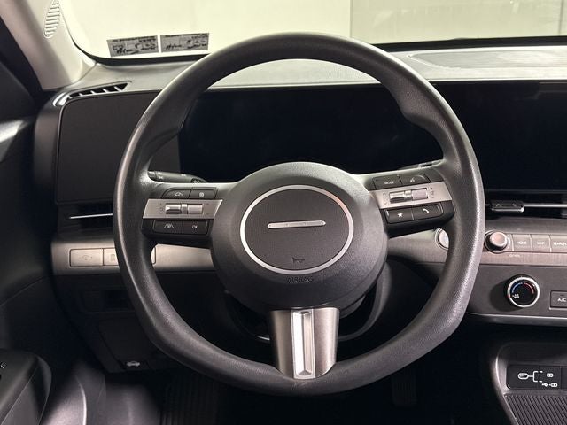 2025 Hyundai Kona SE