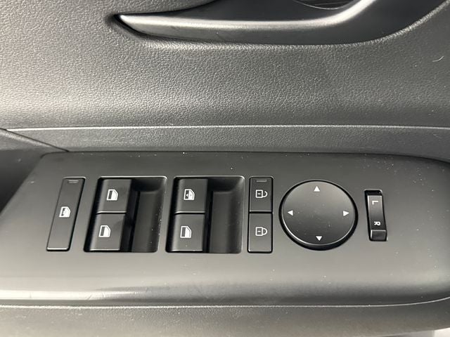 2025 Hyundai Kona SE