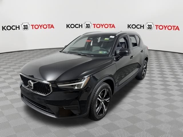 2023 Volvo XC40 B5 Core