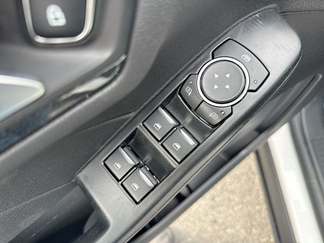 2026 Ford Escape Hybrid ST-Line Select