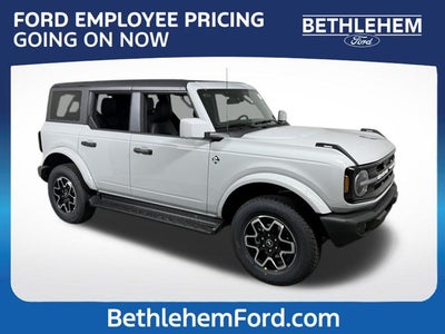 2026 Ford Bronco Outer Banks