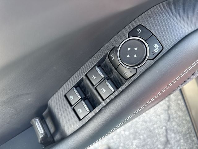 2025 Ford Mustang Mach-E Premium - Photo 13