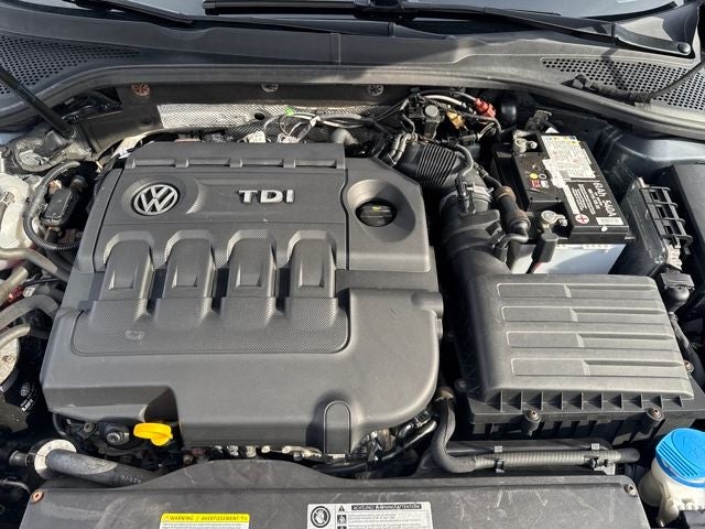 2015 Volkswagen Golf TDI SEL 4-Door