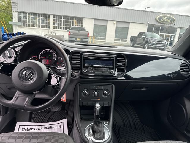 2014 Volkswagen Beetle 1.8T Entry