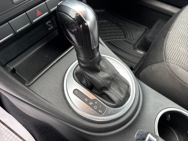 2014 Volkswagen Beetle 1.8T Entry