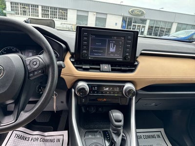2022 Toyota RAV4 Hybrid LE