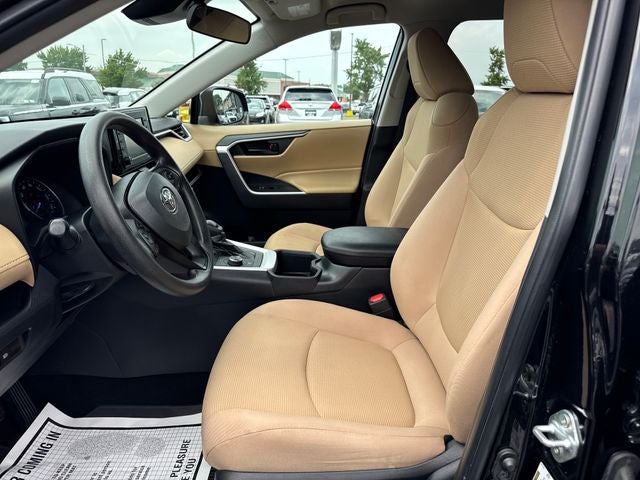 2022 Toyota RAV4 Hybrid LE