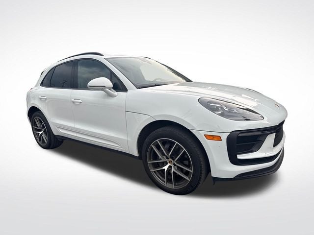 2022 Porsche Macan Base