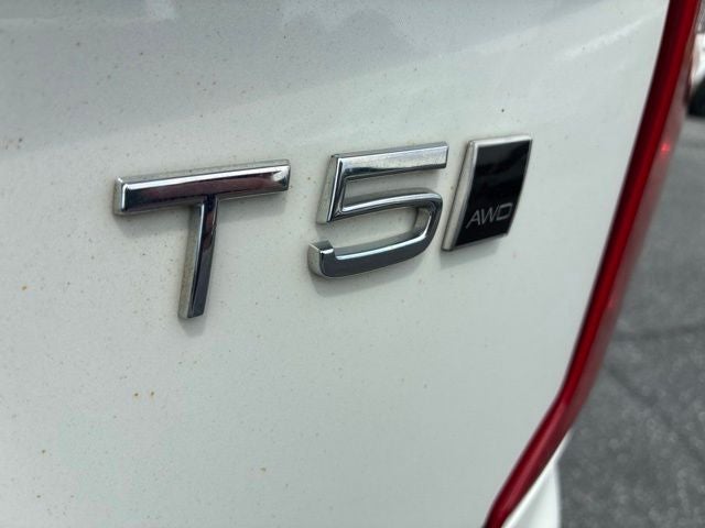 2018 Volvo XC90 T5 Momentum