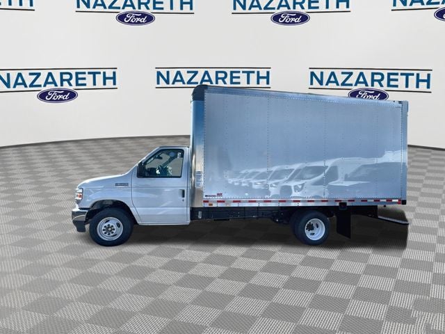 2026 Ford E-350SD Base Cutaway