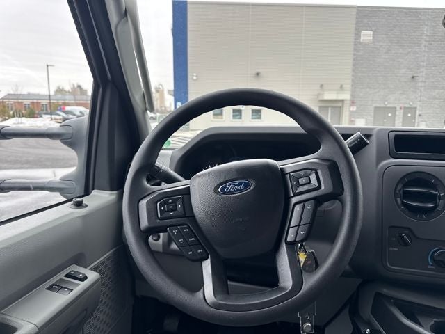 2026 Ford E-450SD Base DRW