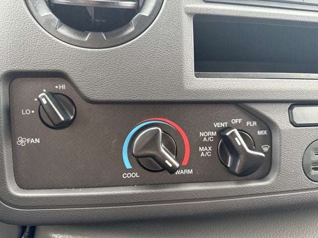 2026 Ford E-450SD Base DRW