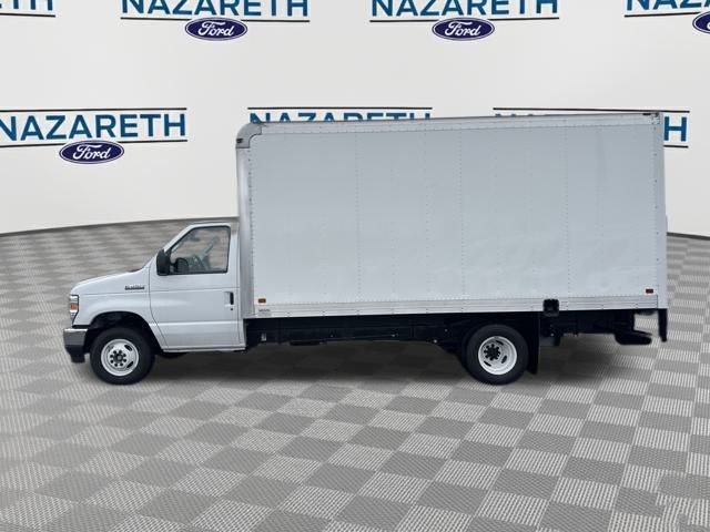 2026 Ford E-450SD Base DRW