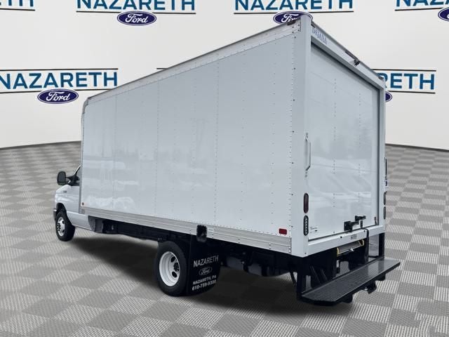 2026 Ford E-450SD Base DRW