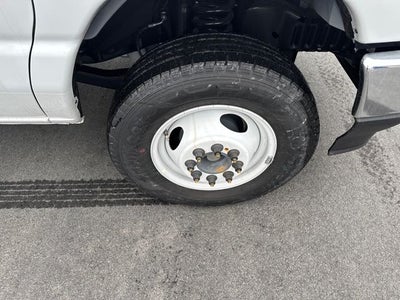 2026 Ford E-450SD Base DRW
