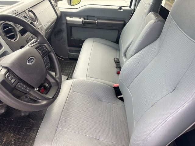 2027 Ford F-750SD Base