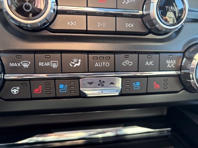 2027 Ford F-250SD Lariat
