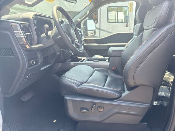 2026 Ford F-450SD Lariat DRW