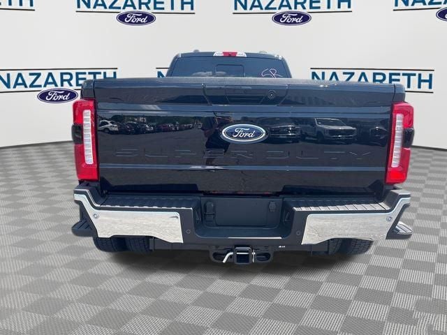 2026 Ford F-450SD Lariat DRW