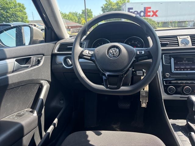 2016 Volkswagen Passat 1.8T S