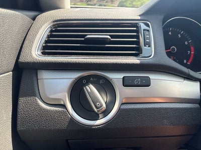 2016 Volkswagen Passat 1.8T S