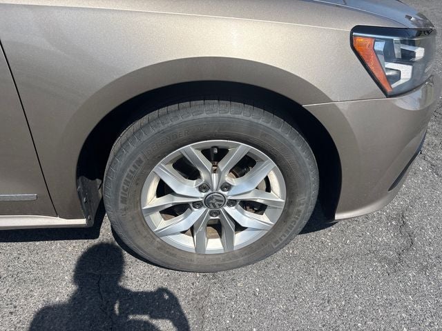 2016 Volkswagen Passat 1.8T S