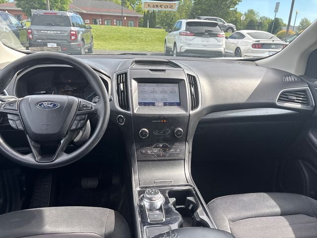2020 Ford Edge SE