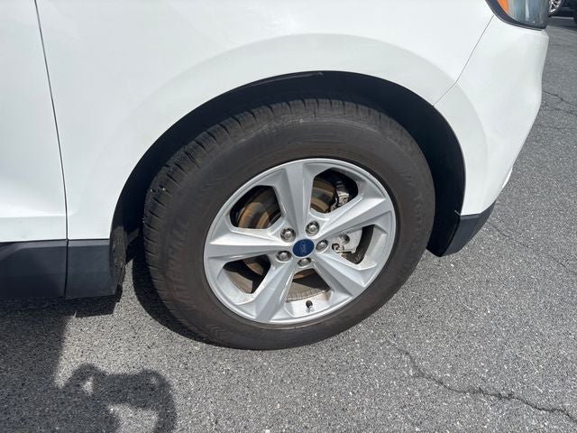 2020 Ford Edge SE