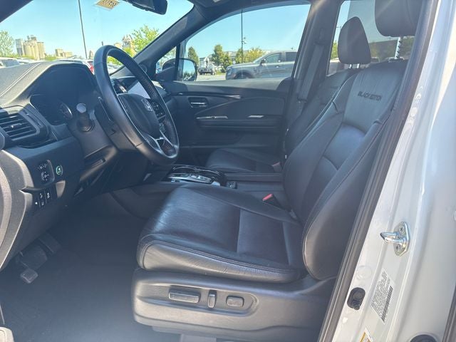 2022 Honda Pilot Black Edition