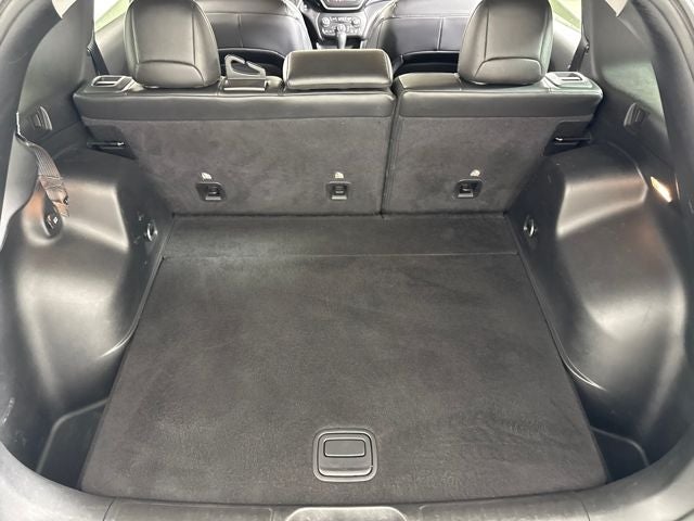 2020 Jeep Cherokee Altitude