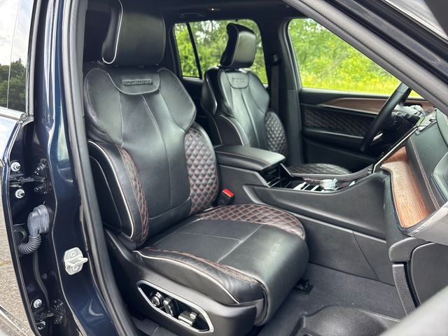 2023 Jeep Grand Cherokee Summit